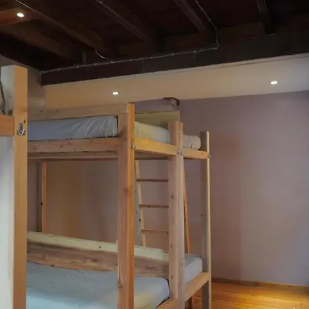 Hostal The Pink House *