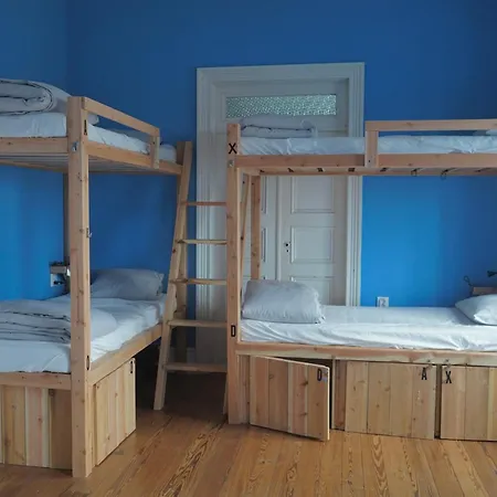 The Pink House Hostel *