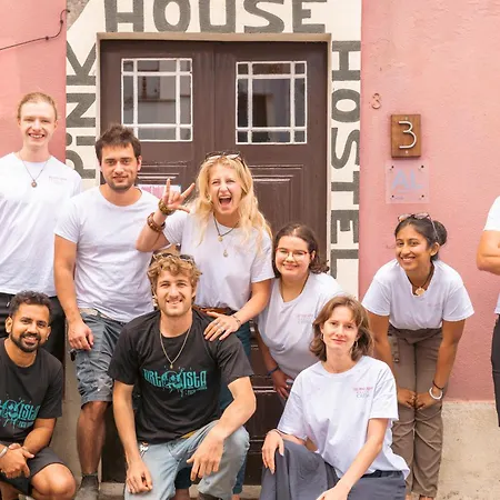 Hostel The Pink House *