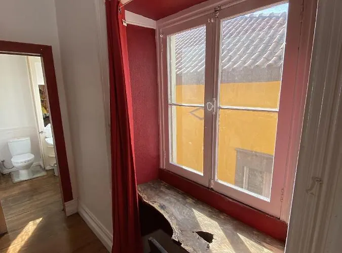 The Pink House Hostel Faja Grande