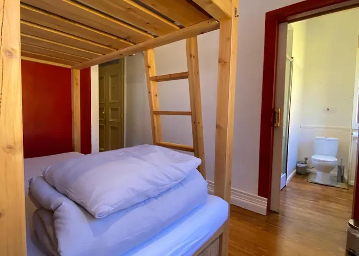 The Pink House Hostel *