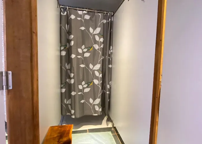 Hostel The Pink House *