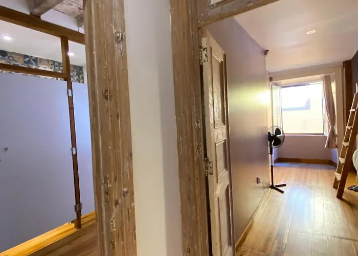 The Pink House Hostel Faja Grande